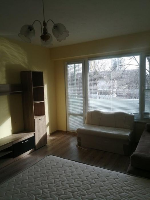 Дава се под наем Едностаен апартамент в Бургас, Изгрев - 50 кв.м за 420 € - Снимка #2