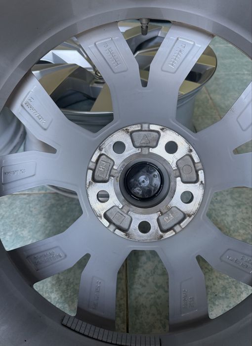 Jante aliaj R20 originale VW Touareg 3 CR ca noi cu senzori presiune