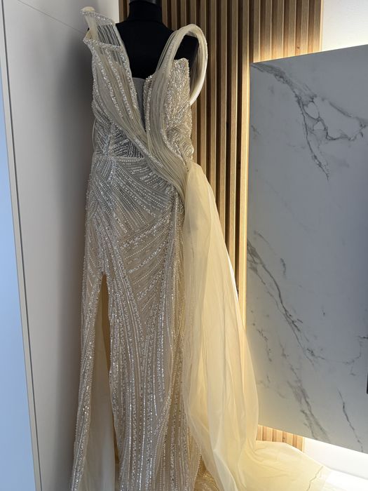 Rochie eleganta de vanzare