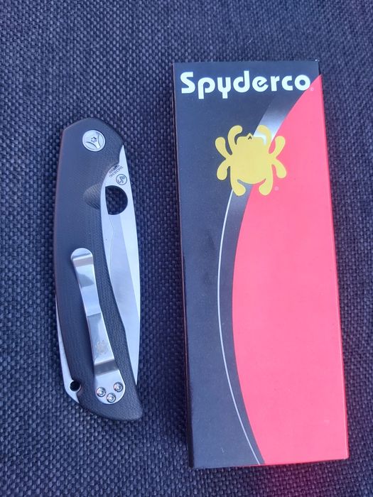 Сгъваем джобен нож Spyderco,светкавично отваряне Flipper, С239