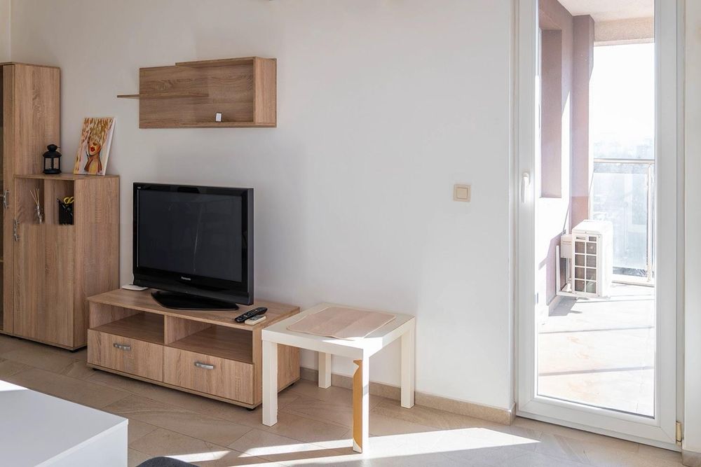 Дава се под наем Двустаен апартамент в София, Лагера - 55 кв.м за 550 € - Снимка #3