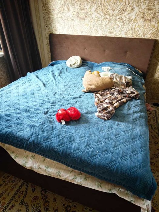 Продам кровать двуспальную