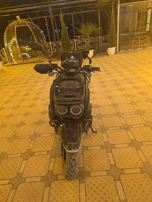 Moto tank modeli sotiladi