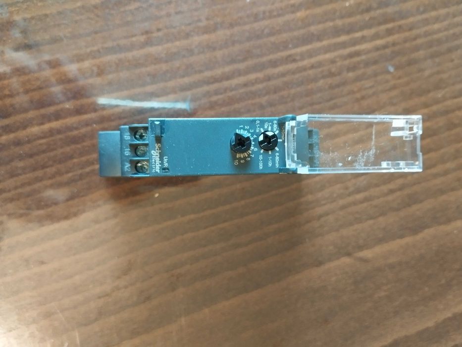 Реле за време; 0,1s÷100h;