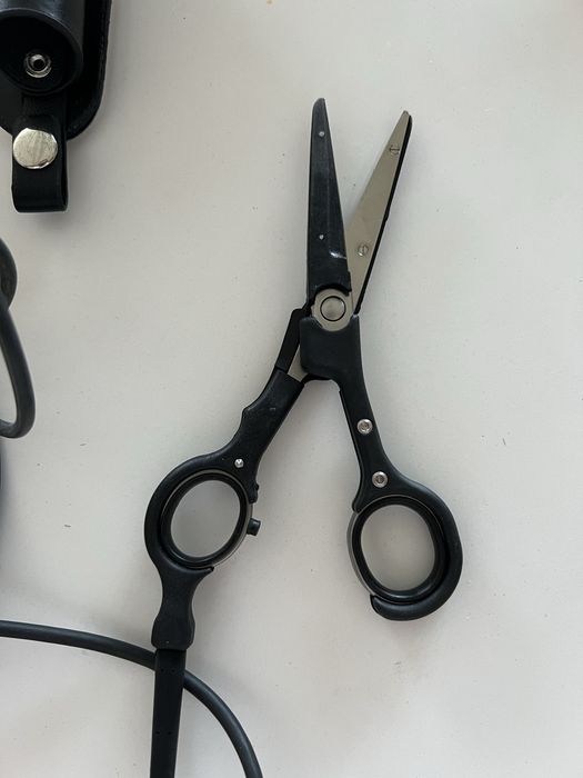 Профессиональные парикмахерские ножницы