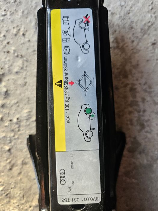 Резервна гума патерица за Vw Golf 7  125 70 18