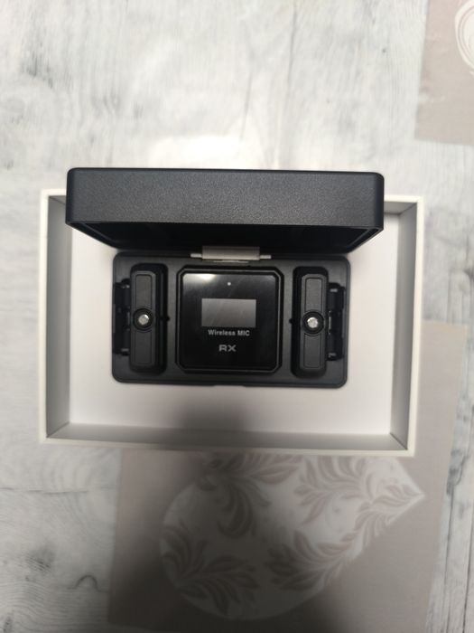 Set Doua Microfoane cu lavaliera wireless Element-x ® profesionale