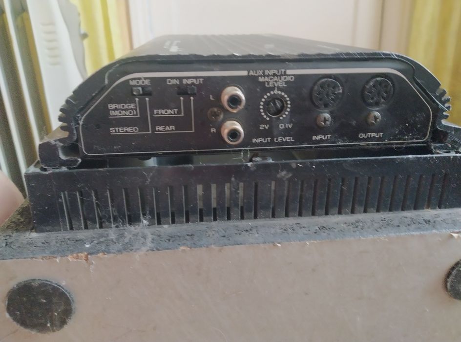 Усилитиль звука и басов