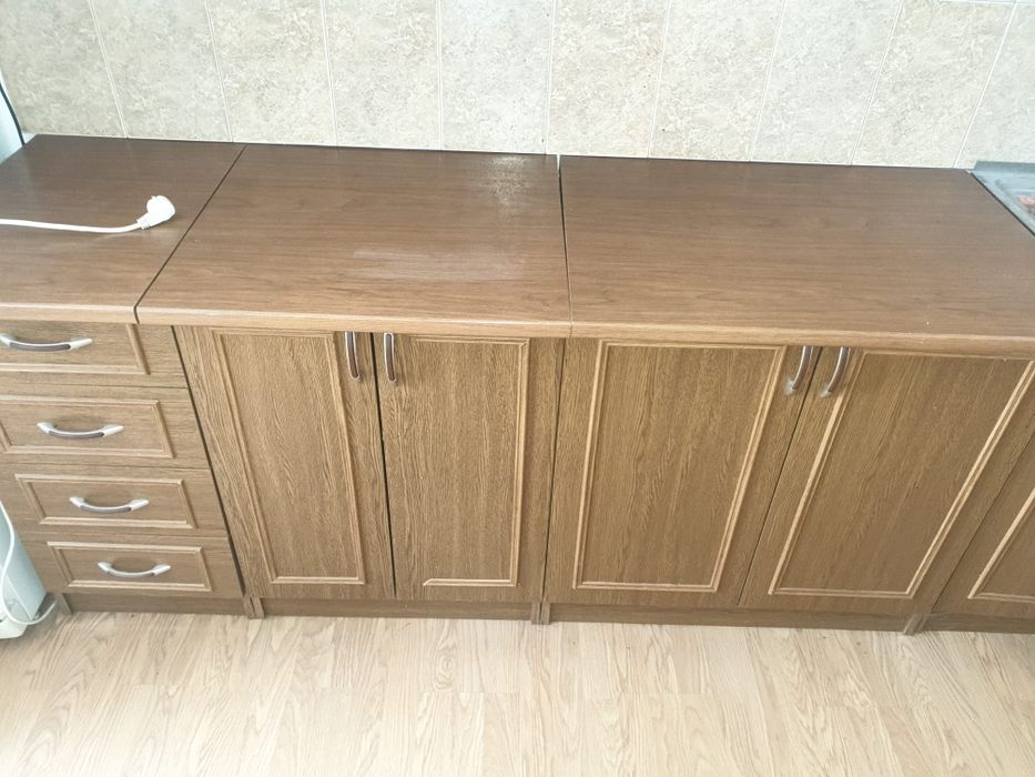 vand apartament Moldova noua strada sfanta Varvara nr.50