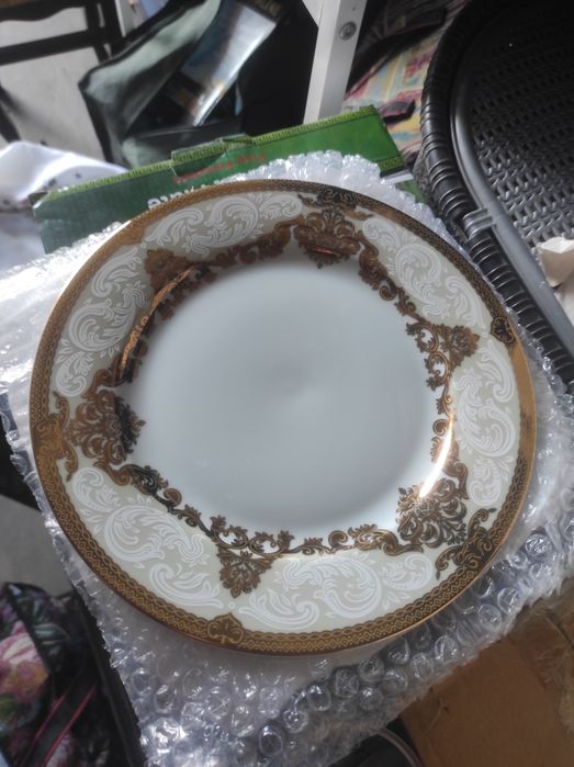 Котта тарелка сотилади