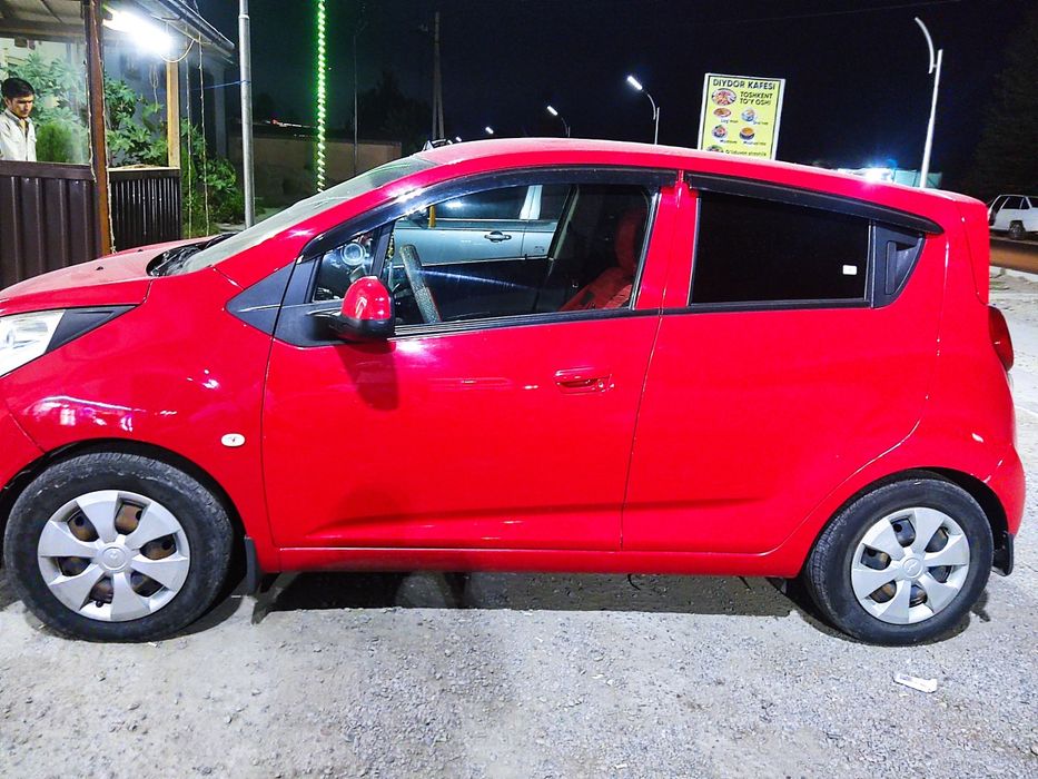 Spark sotiladi srochni