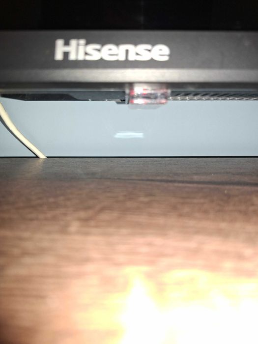 32" Телевизор Hisense 32A5750FA (Smart TV, Android TV) - Отлично състояние!