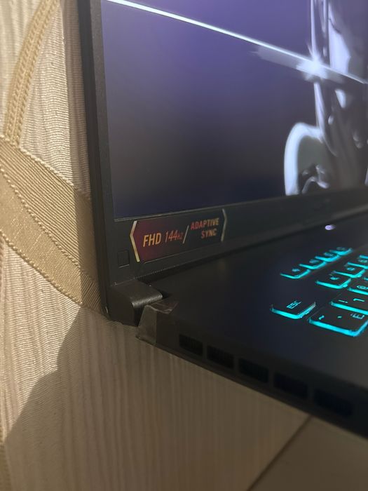 Asus Tuf Gaming A17 FA707NU продаю