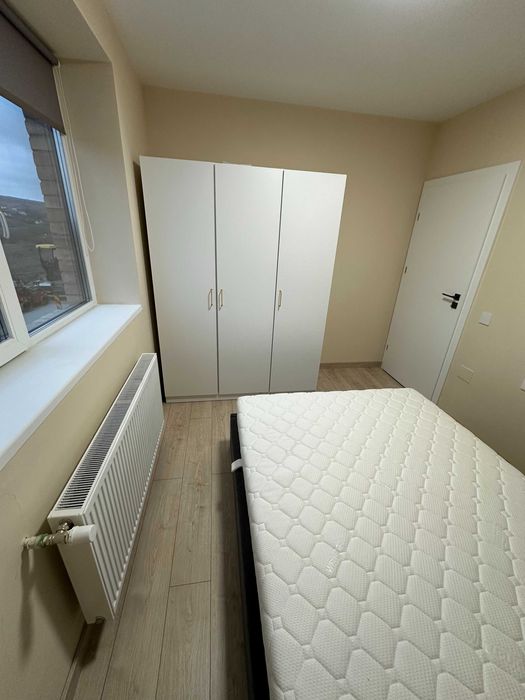 Inchiriez Apartament 2 camere, 37 mp, garaj subteran, balcon -400 €/luna
