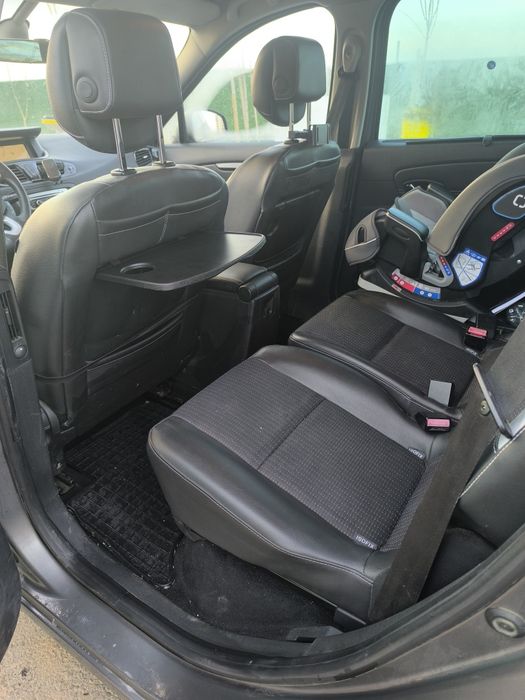 Renault Grand Scenic 3 / 1.6 dCi / 130 CP / 2012 / Navigatie / Climatr