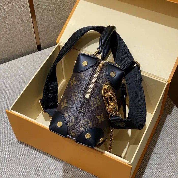 Louis Vuitton Petit Malle Souple