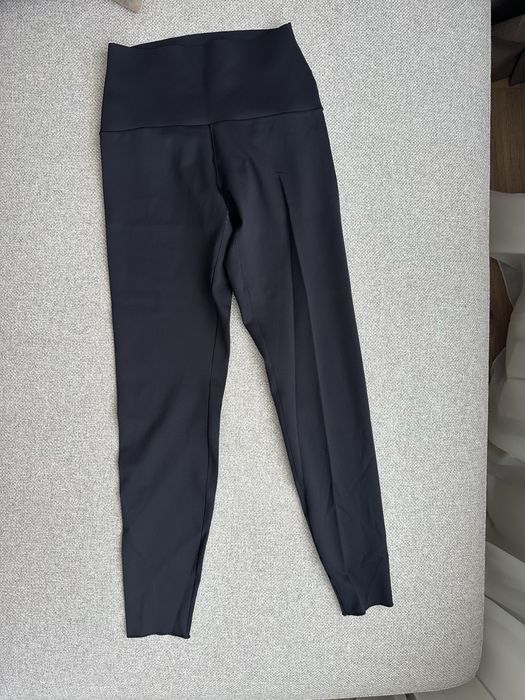 Дамски спортни дрехи XS/S – Reebok, H&M Move, Oysho