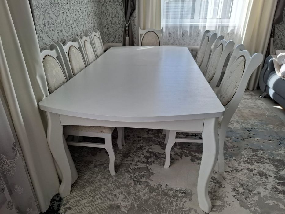 Продам стол с стульями