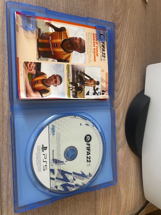 Продавам игри за PS5 и PS4