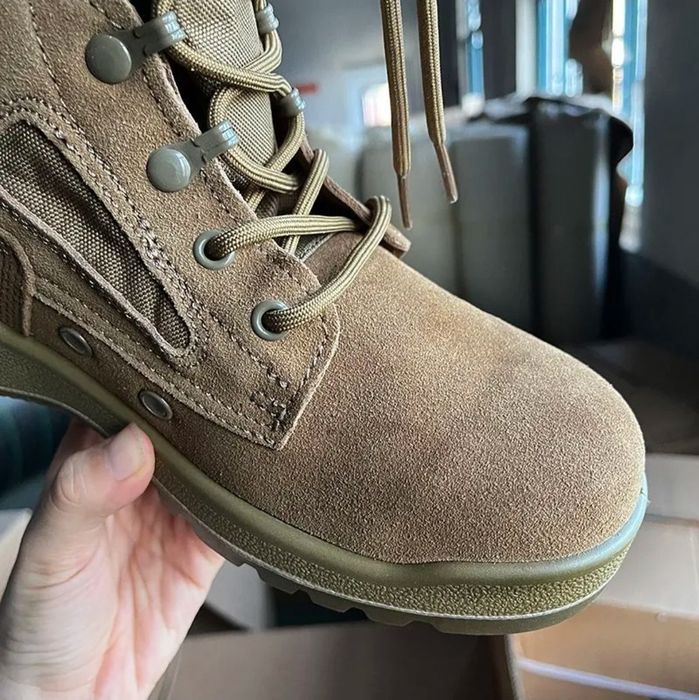 Продаю берцы песочного цвета