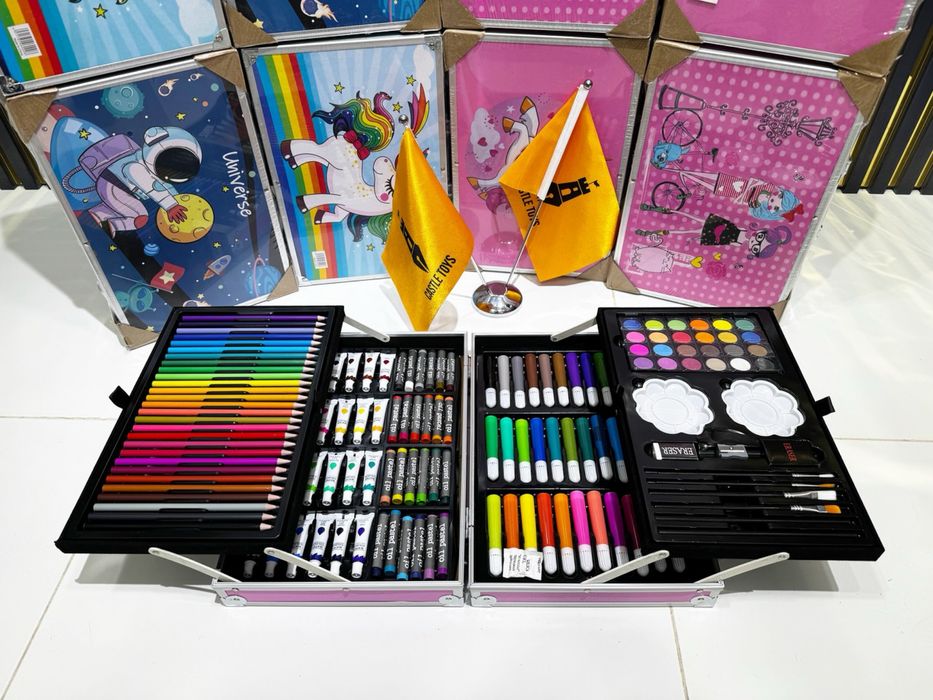 Набор для рисования качество очень хорошо 145.шт