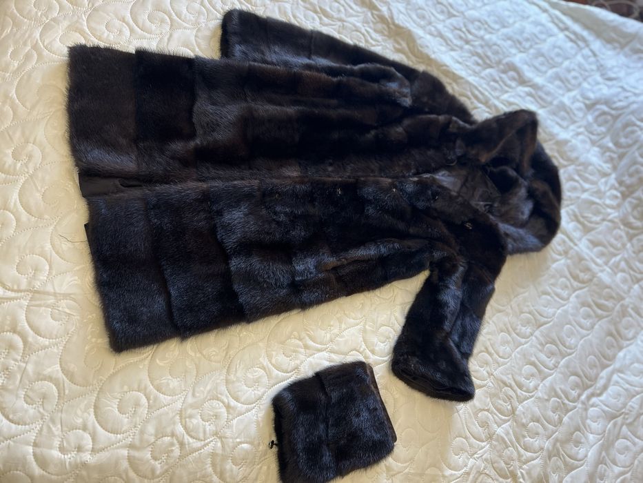 Пррдам норковую шубу