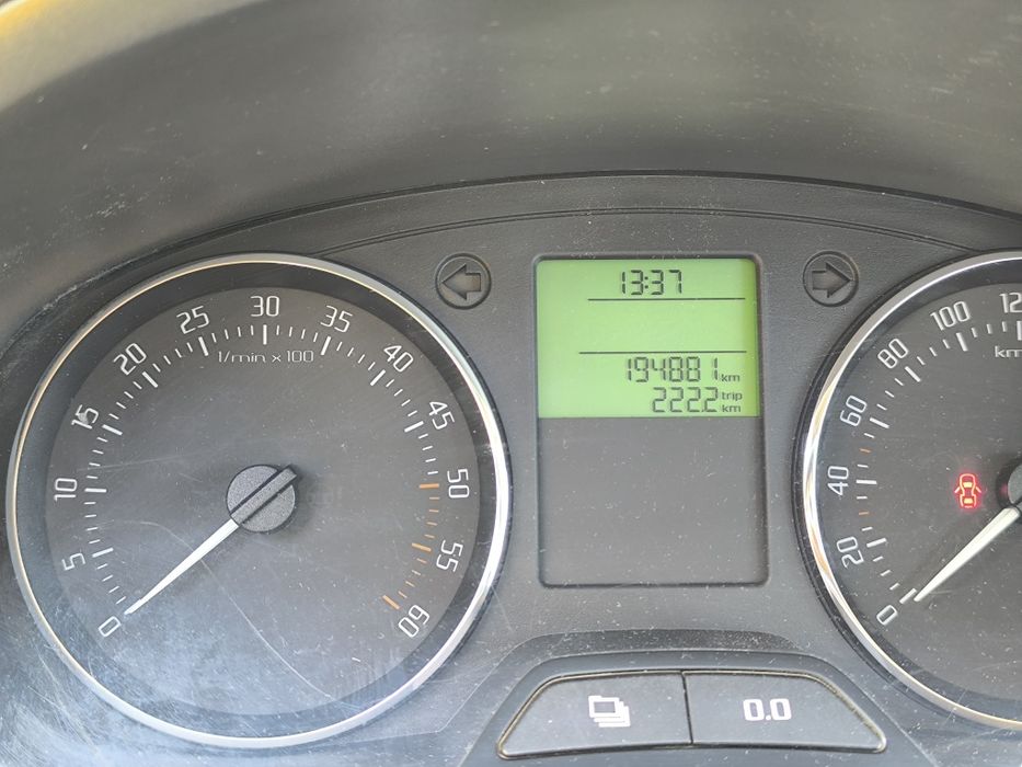 SKODA Roomster 2012 — imagine 3