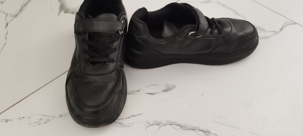 Продам одежду для мальчика 12-13 лет