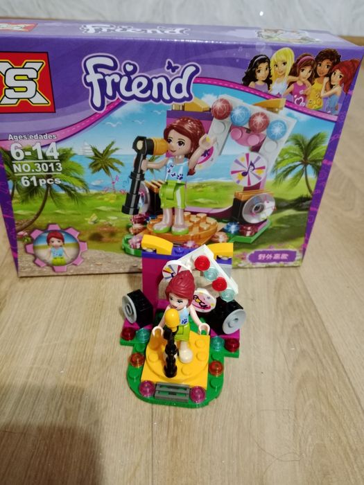 Продам конструктор Лего.