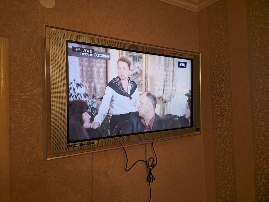ЖК Sony телевизор.  49 дюймов