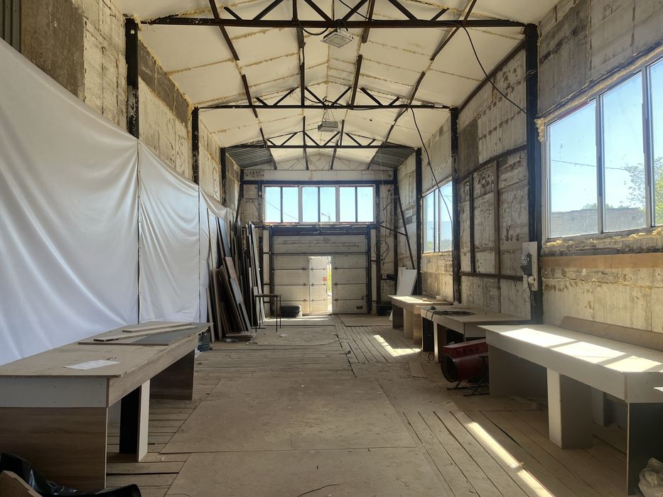 Продам ангар можно с разбором