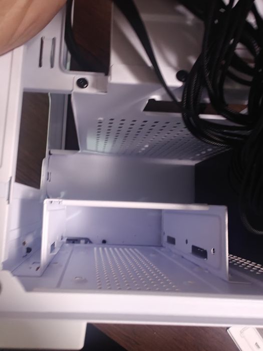 Carcasa  + Sursă 750W 80+ Bronze (Cu Garanție)