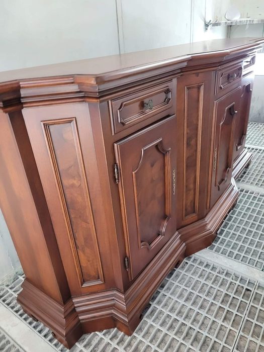 Vopsesc, restaurez, recondiționez mobila, uși , ferestre, MDF.