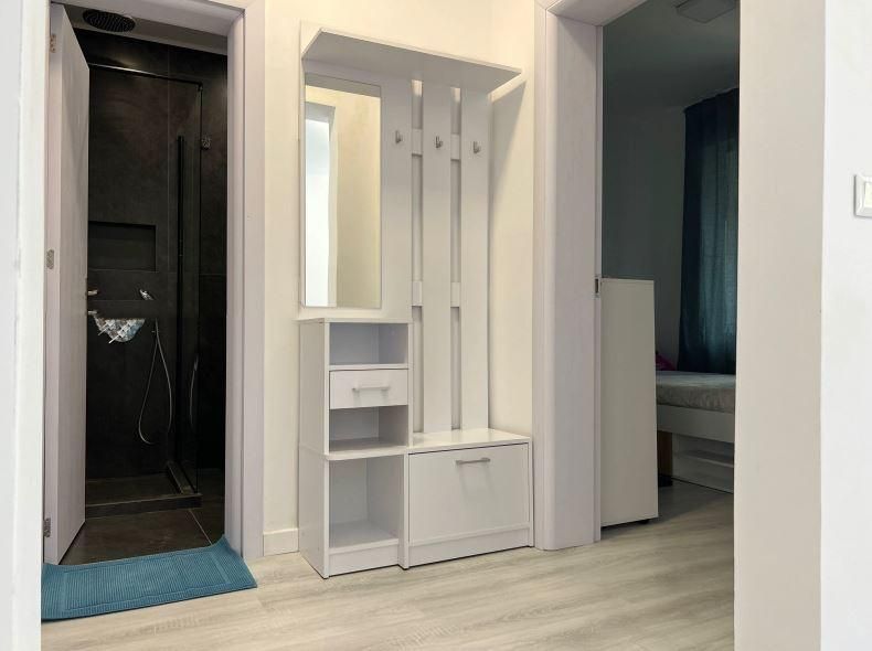 Дава се под наем Тристаен апартамент в Бургас, Лазур - 85 кв.м за 765 € - Снимка #7