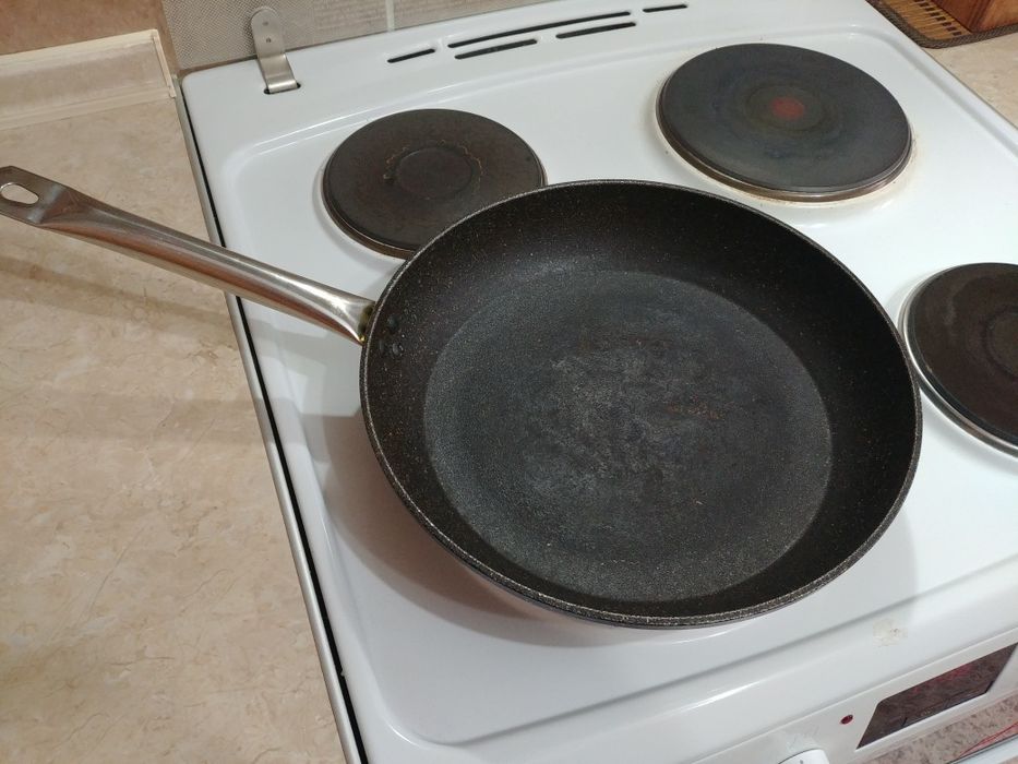 Продаю сковороду фирмы Verloni