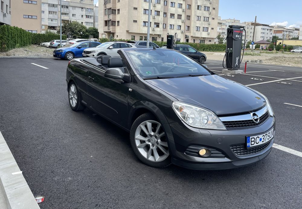 OPEL Astra 2011 — imagine 3