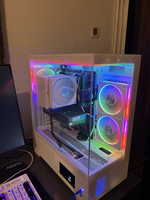 Pc Gaming rtx5060 ,rayzen 5800X