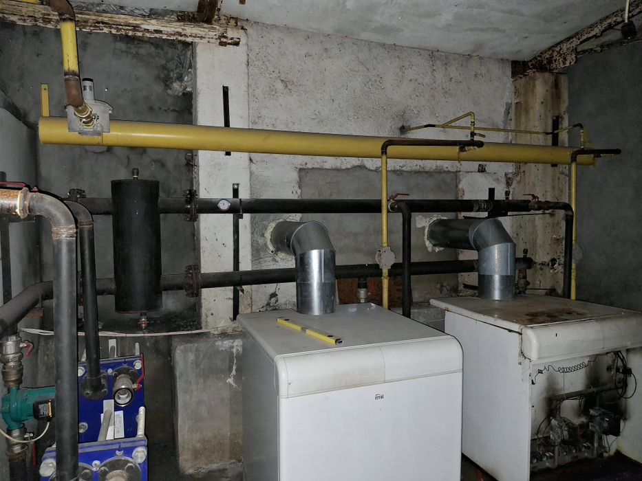 Katyol sotiladi kotta abyomda suv isitish un