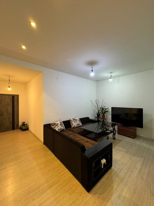 Продаётся  Дом. Ориентир  Российское  посольство