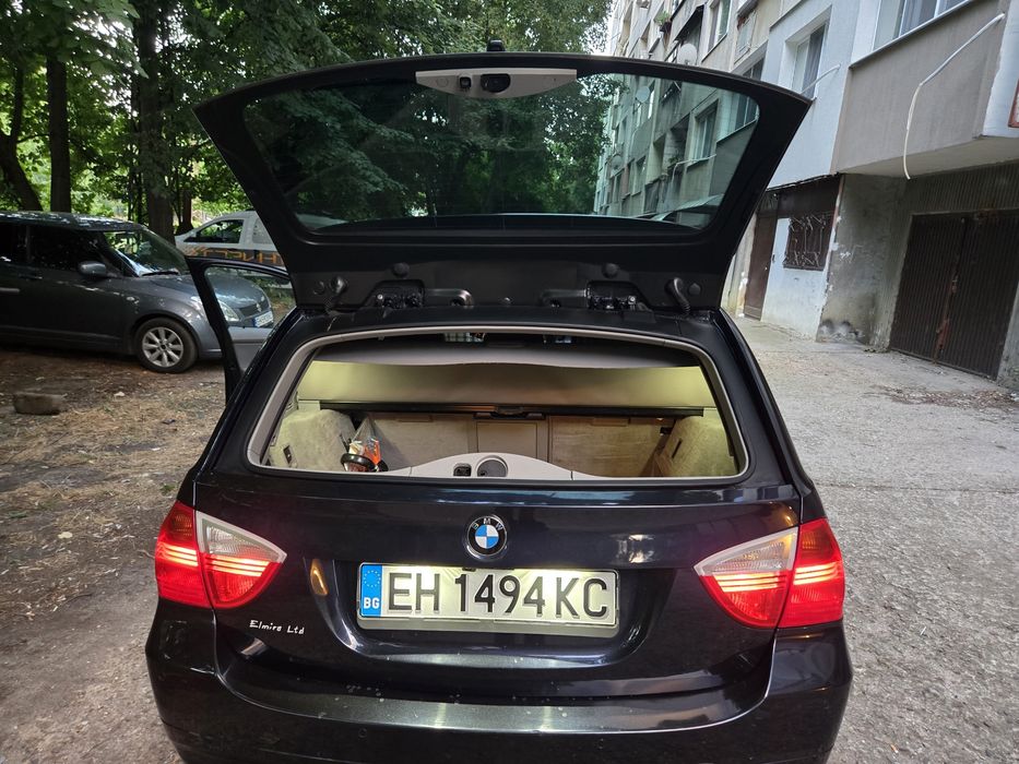 Автомобил BMW  320 Е91