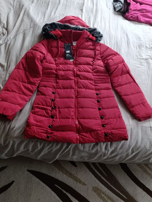 Дамско яке червено