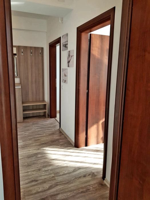 Inchiriez apartament decomandat 2 camere Mamaia Summerland