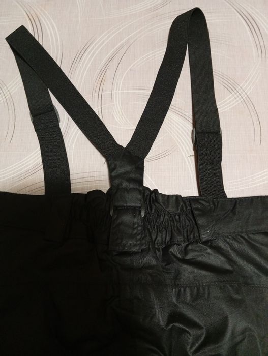 Нов ски панталон размер 146/152