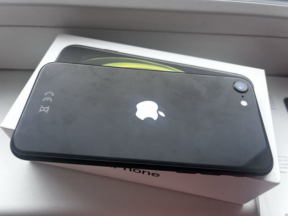 Iphone SE 64GB model A2296
