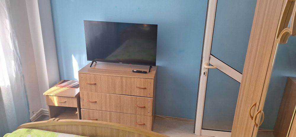 Închiriez apartament  2 camere