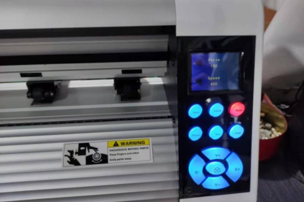 Teneth T24L plotter sotiladi srochna