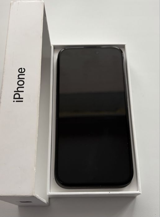 Продам iPhone 15 128Gb