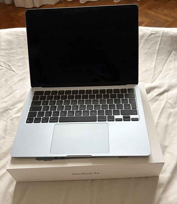 Оферта! Macbook Air 2025 M4, 13 inch
