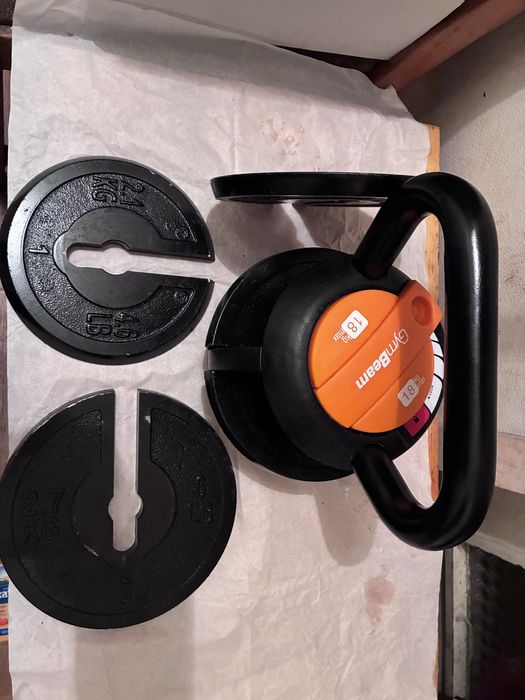 Регулируема фитнес пудовка Kettlebell 3,4–18 kg - GymBeam + ПОДАРЪК