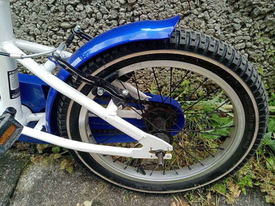 Детско колело с помощни колелета